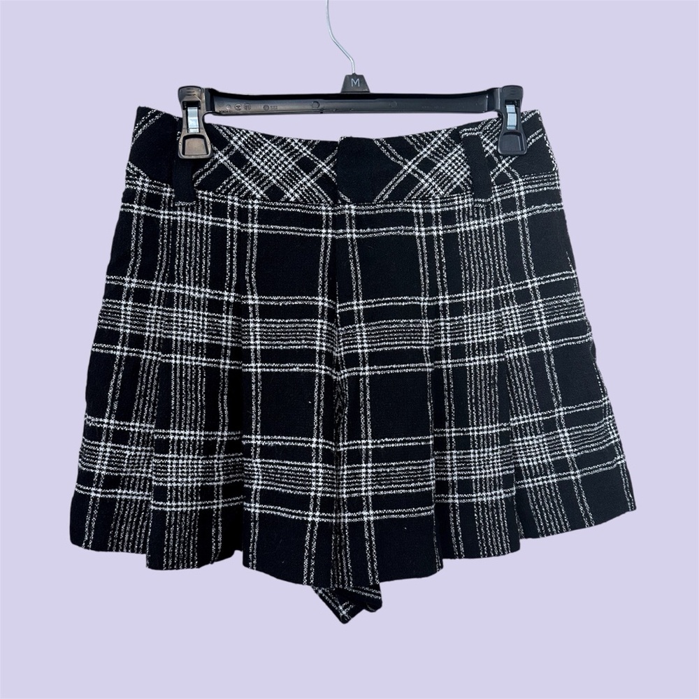 Alice + Olivia wool blend knit shorts